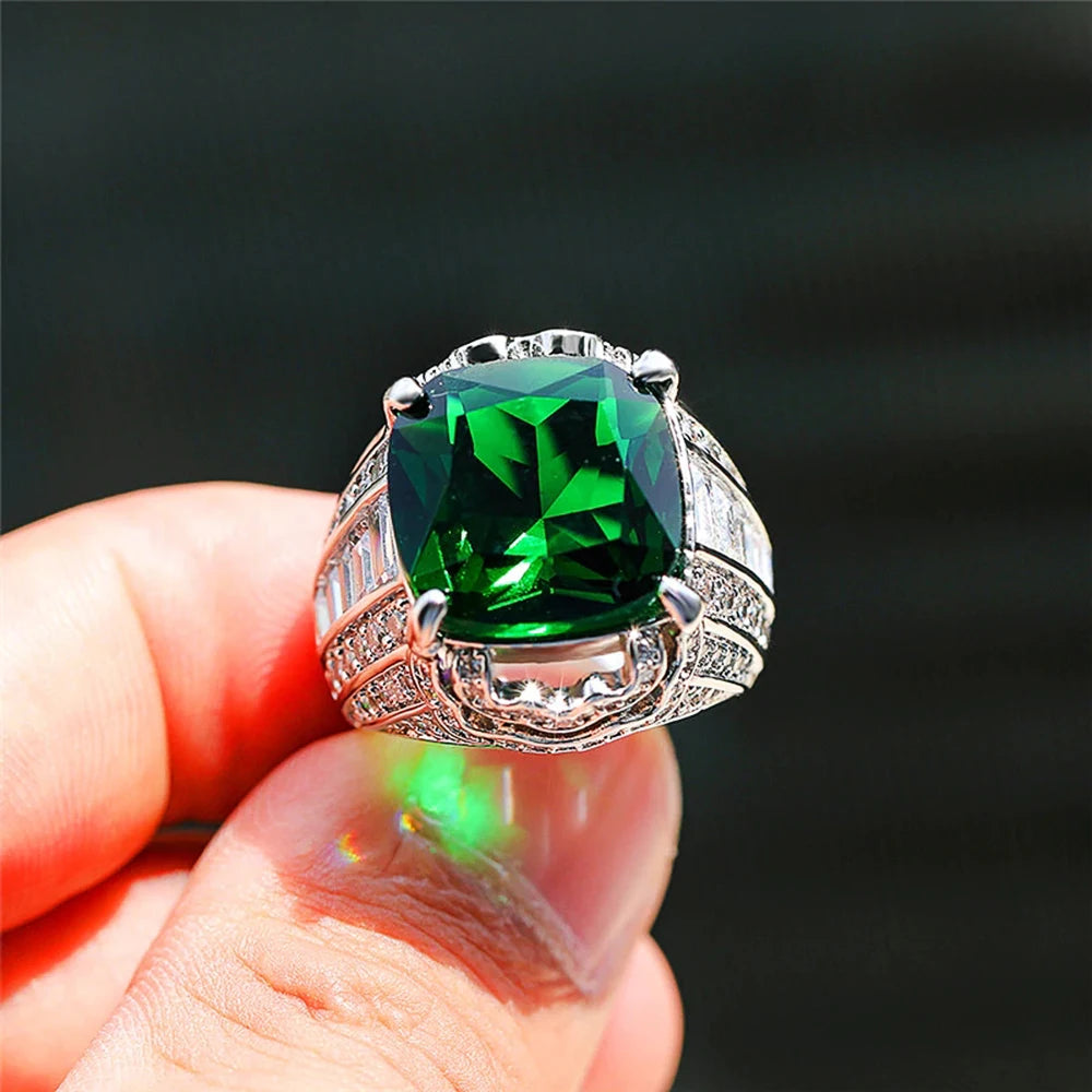 Huitan New Gorgeous Square Green Stone Women Wedding Rings Micro Paved Shiny CZ Noble Lady Engagement Party Ring Fashion Jewelry