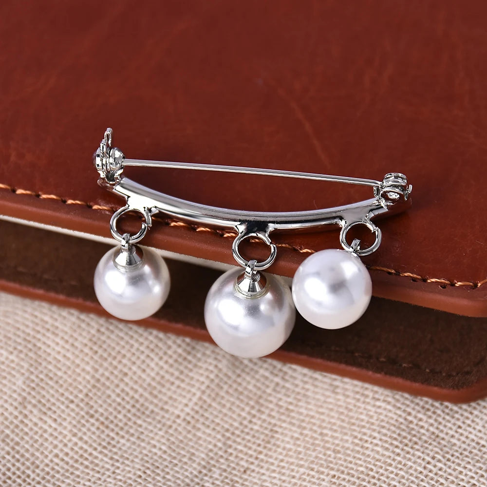 Fashion Pearl Fixed Strap Charm Safety Pin Brooch Sweater Cardigan Clip Chain Brooches Jewelry