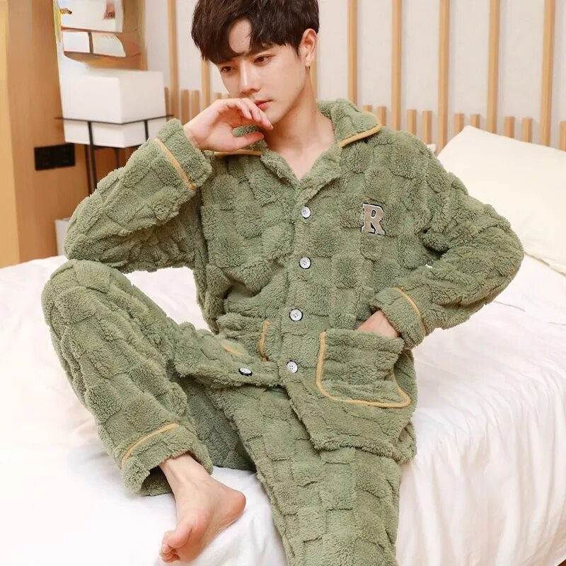 2023 New Pineapple Velvet Pajamas Men Autumn Winter Loungewear Thickened Plush Coral Velvet Sleepwear Warm Long Sleeved Homewear