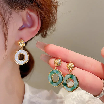 2023 French Trend Fashion Round Irregular Earrings Exquisite Green White Copper 18K Gold Plated Drop Ear Studs Jewelry