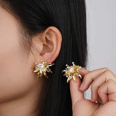 Fashion Diamond-Encrusted Gold Flowers Earring 18k Gold Plated Waterproof No Fading Ear Studs