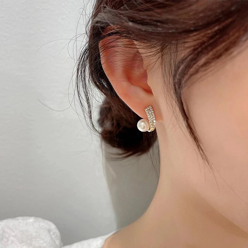 Vintage Shiny Crystal Pearl Earrings For Women Golden Handmade Twist Korean Fashion Jewelry 2023 Trendy Cubic Zirconia Earring