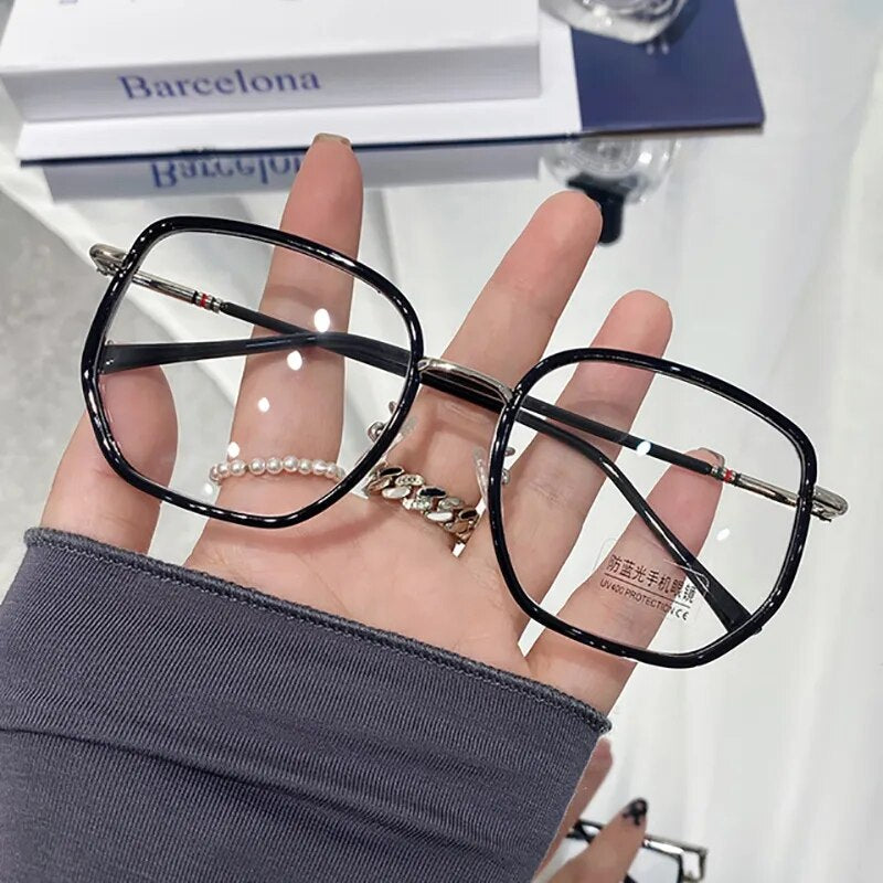 Ultralight Blue Blocking Glasses Girl Retro Green Frame Plain Glasses Blue Light Bezel Transparent Eyewear Glasses for Women