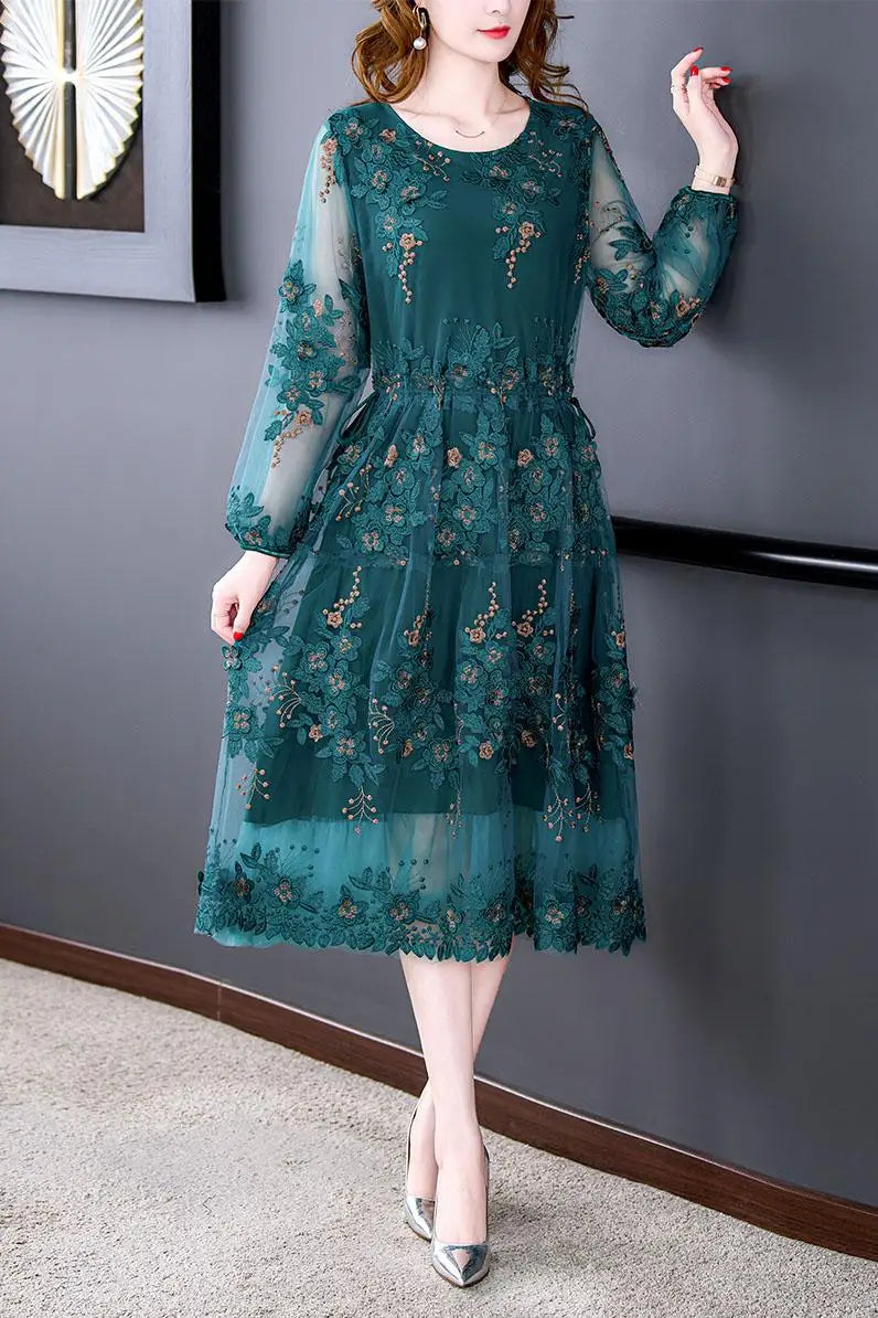 2024New Summer Mesh Floral Embroidery O-neck Flare Sleeve Dress Women Big Swing Patchwork Pleated Dresses Plus Size 4xl