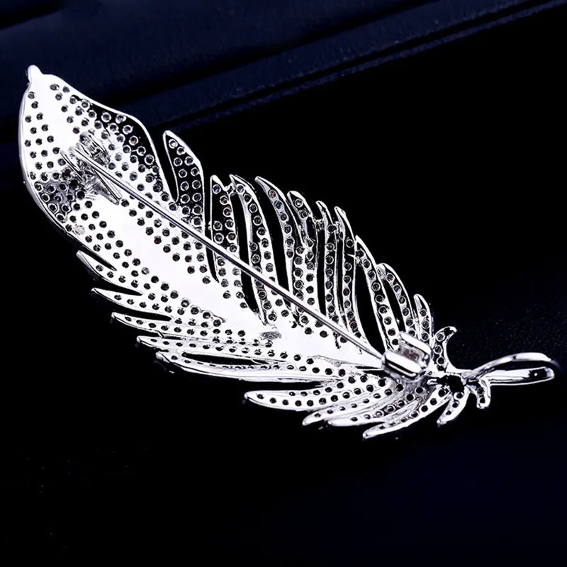 SUYU Luxury Copper Micro Inlaid Cubic Zirconia Feather Brooch Women Wedding Jewelry Gift Clothing Accessories