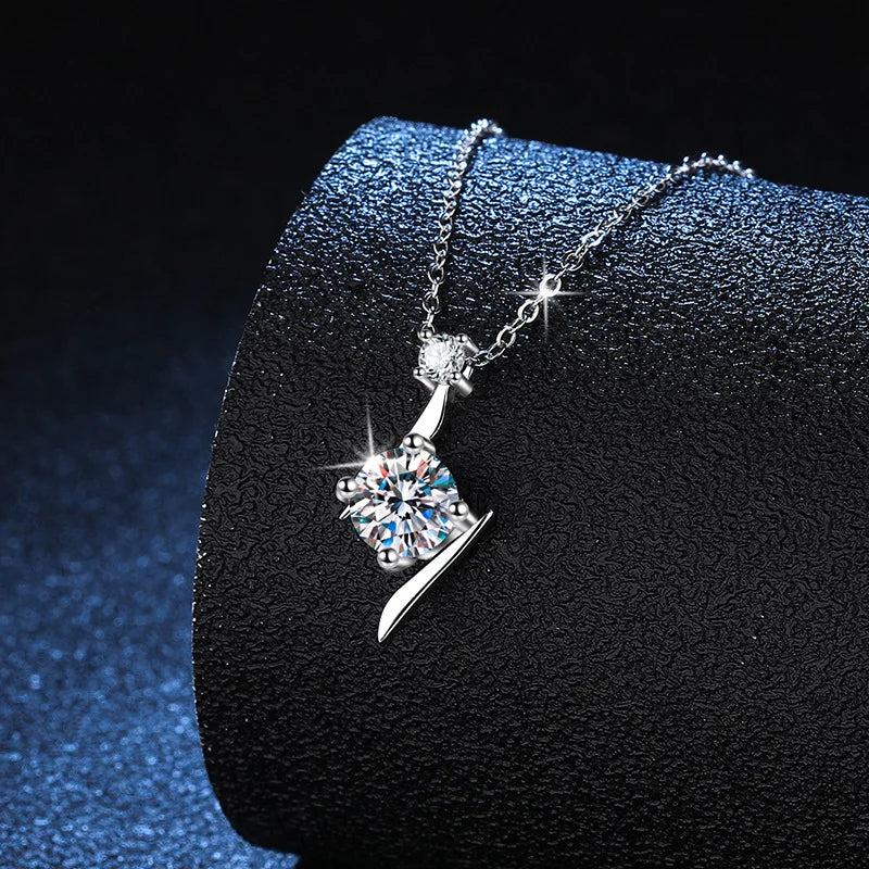 EWYA Sparkling Real 1CT Moissanite Pendant Necklace for Woman S925 Sterling Silver Diamond Neck Chain Necklaces Fine Jewelry