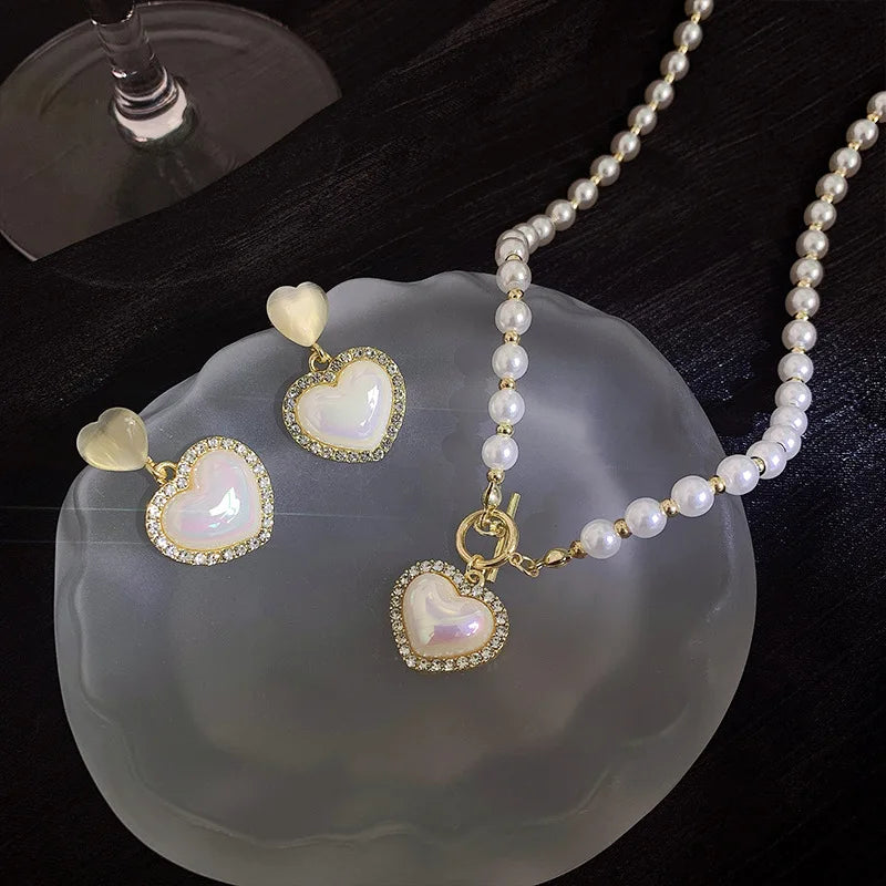 Luxury Heart Pearl Pendant Necklaces for Women Elegant Charm French Romantic Clavicle Chain Anniversary Gift Collares Para Mujer