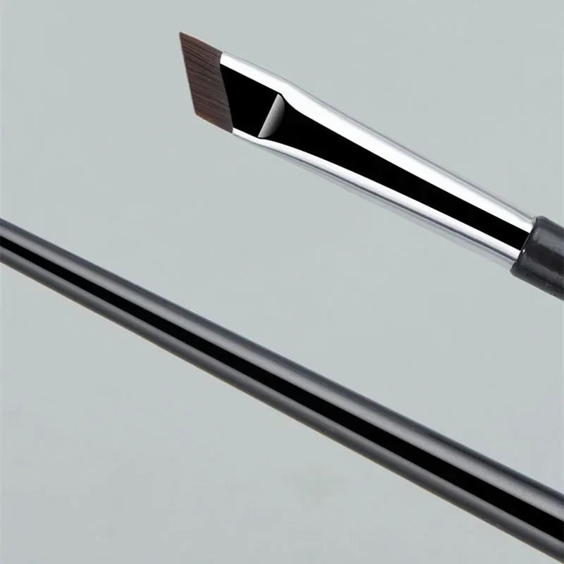 2pcs Angled Blade Eyeliner Brush Ultra Thin Fine Eyebrow Brush Flat Sickle Eyeliner Brushes Thin Angled Eyeliner Makeup Tools